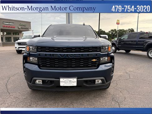 Used 2021 Chevrolet Silverado 1500 Custom RWD image 2
