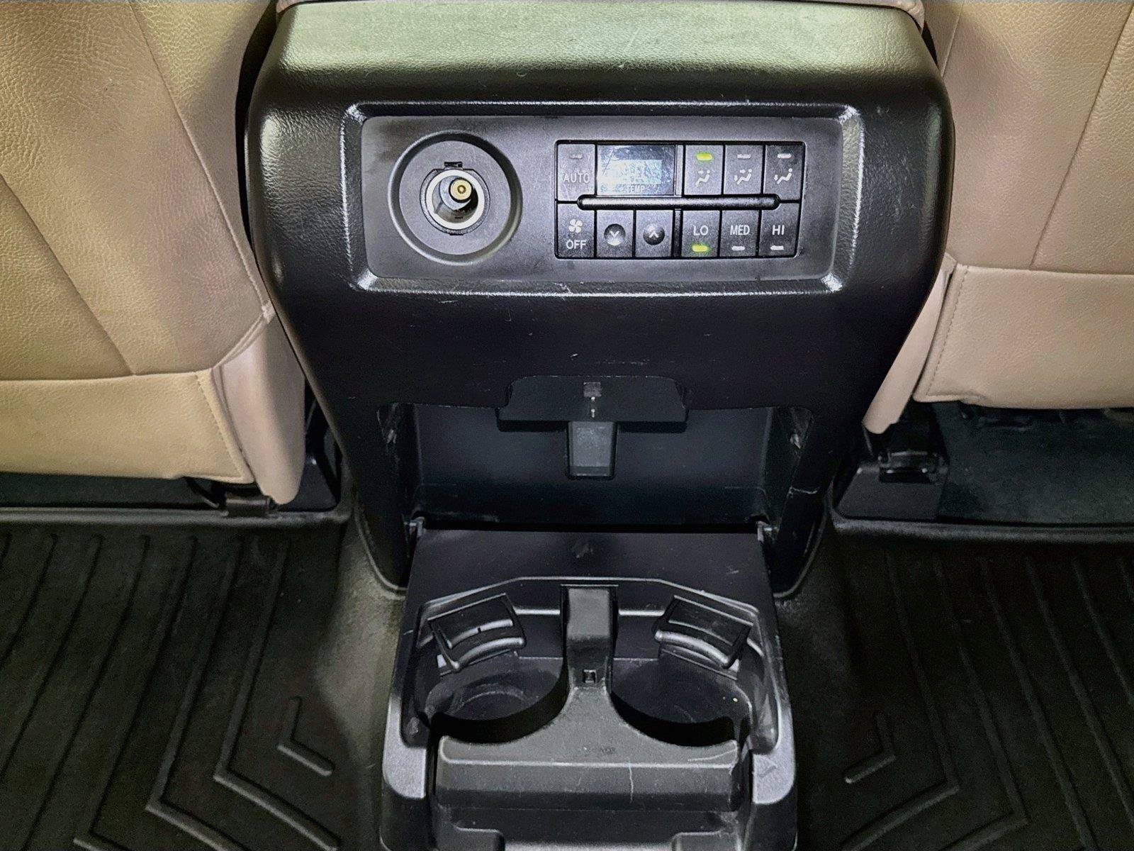 Used 2018 Toyota Sequoia Limited w/ Safety & Convenience Package RWD image 25