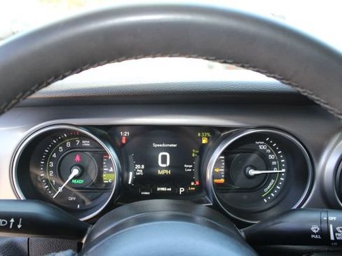 Used 2023 Jeep Wrangler Unlimited AWD/4WD image 22