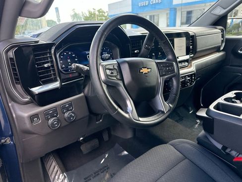 Used 2023 Chevrolet Silverado 1500 LT image 10