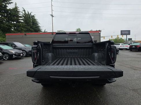 Used 2024 GMC Sierra 1500 Elevation w/ Elevation Premium Package RWD image 11