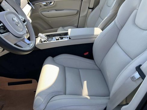 New 2026 Volvo XC90 T8 Ultra image 25