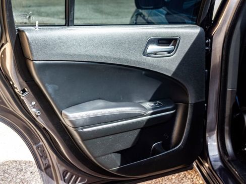 Used 2022 Dodge Charger SXT w/ Leather Interior Group image 21