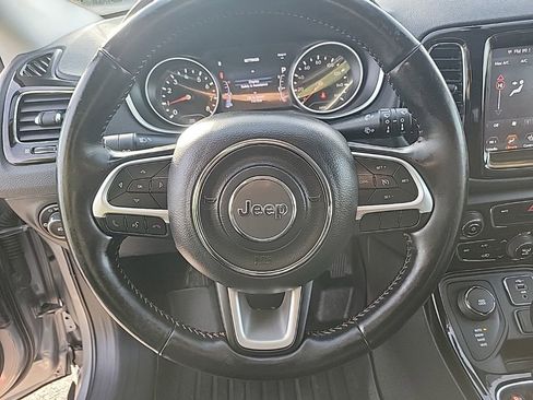 Used 2020 Jeep Compass Limited image 21