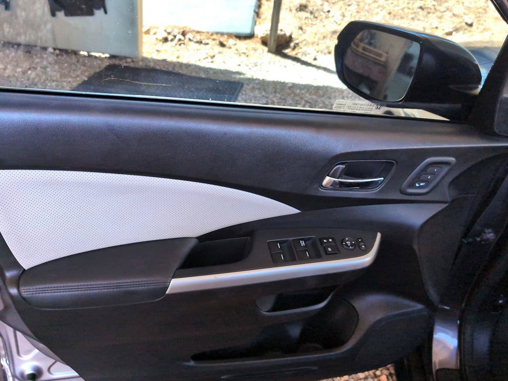 Used 2015 Honda CR-V Touring image 22