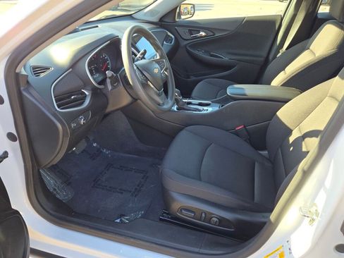 Used 2024 Chevrolet Malibu LT image 25