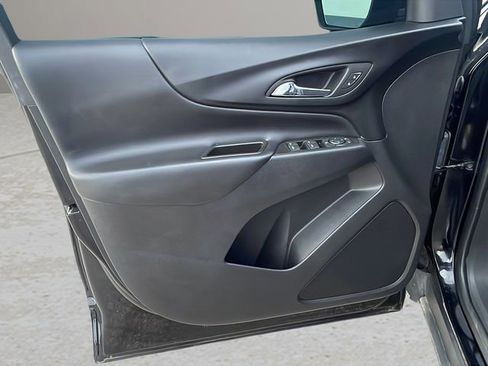 Used 2023 Chevrolet Equinox LT image 20