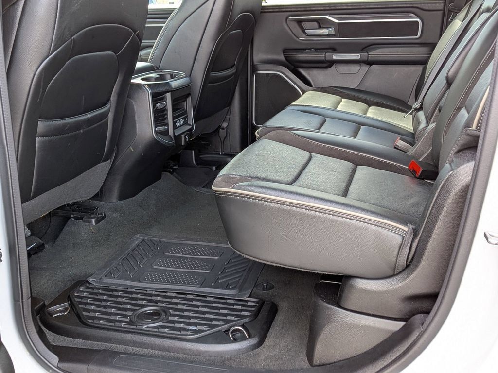Used 2023 RAM 1500 Laramie AWD/4WD image 22
