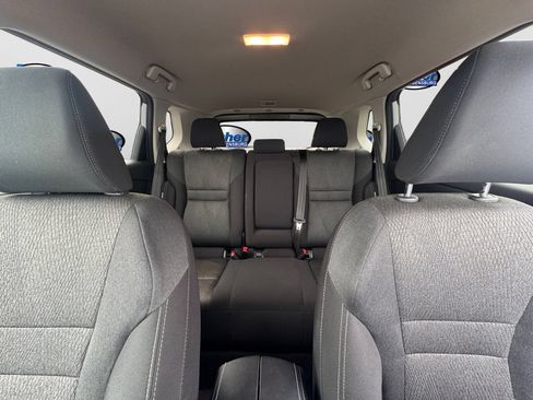 Used 2025 Nissan Rogue SV FWD image 28