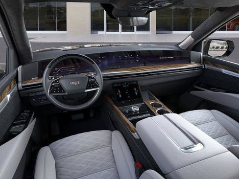 New 2026 Cadillac Escalade Platinum Sport AWD/4WD image 15