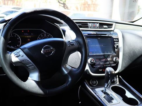 Used 2017 Nissan Murano SV FWD image 35