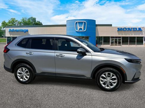 Certified 2025 Honda CR-V LX image 3