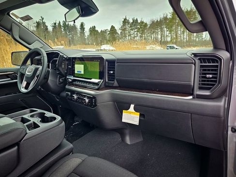 New 2026 GMC Sierra 1500 SLE w/ Preferred Package image 41