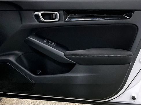 Used 2025 Honda Civic Sport image 23