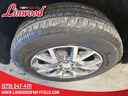 Used 2023 GMC Acadia SLT FWD image 8