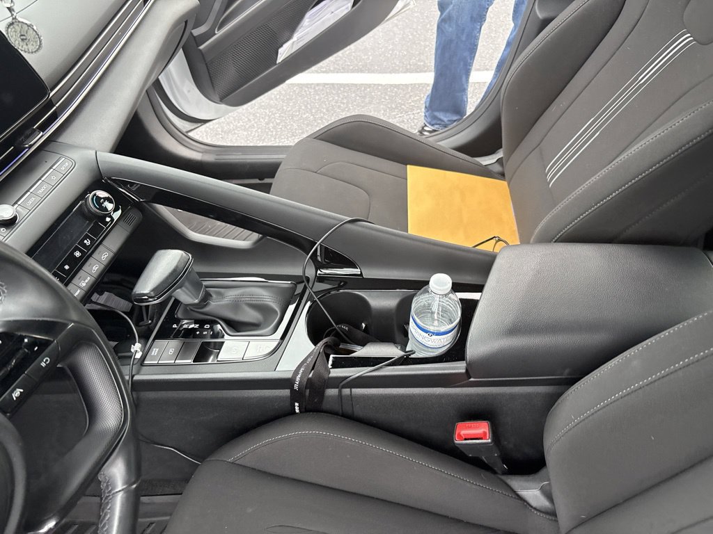 Used 2025 Hyundai Elantra SEL FWD image 9