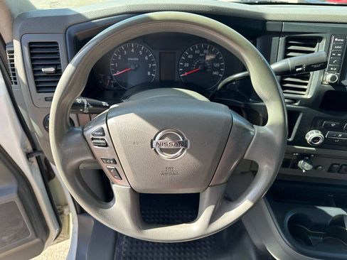 Used 2020 Nissan NV 2500 S image 14