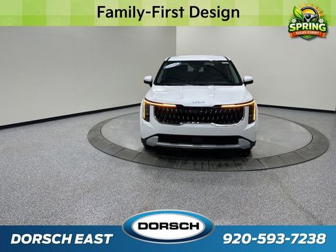 New 2026 Kia Carnival image 2