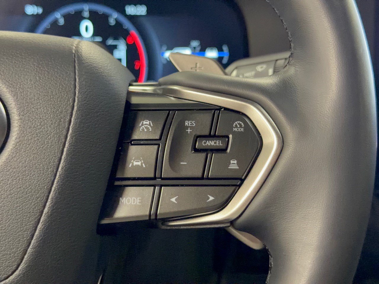 Used 2024 Lexus GX 550 w/ Accessory Package (Z1) AWD/4WD image 19