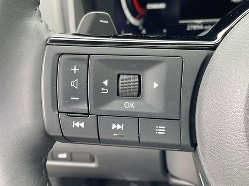 Used 2022 Nissan Rogue Platinum w/ Head-Up Display Package FWD image 22