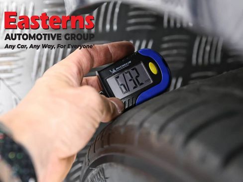 Used 2021 Toyota Camry SE FWD image 27