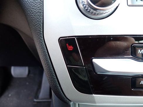 Used 2023 Ford Explorer XLT image 26