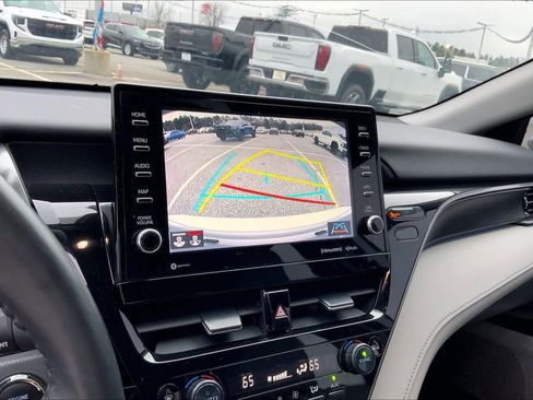 Used 2024 Toyota Camry XLE image 27