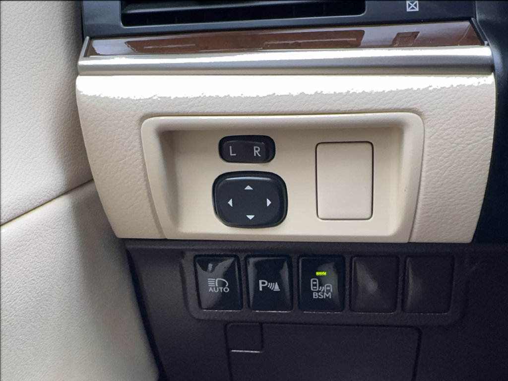 Used 2016 Lexus ES 350 w/ Navigation System Package FWD image 45