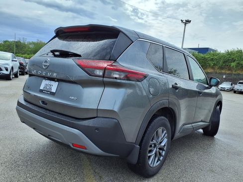 Used 2023 Nissan Rogue S image 28