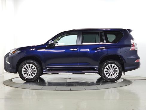 Used 2023 Lexus GX 460 Premium w/ Premium Package AWD/4WD image 2