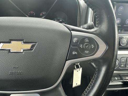 Used 2022 Chevrolet Colorado LT w/ LT Convenience Package image 21