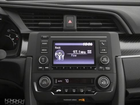 Used 2018 Honda Civic Sport image 10