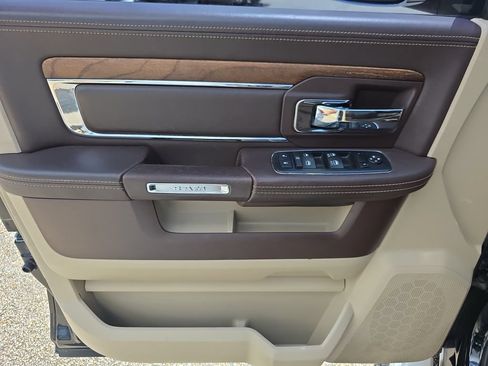 Used 2015 RAM 1500 Laramie Longhorn w/ Convenience Group AWD/4WD image 17