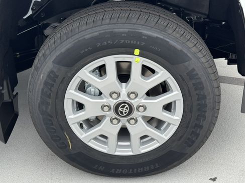 New 2026 Toyota Tacoma SR5 AWD/4WD image 15