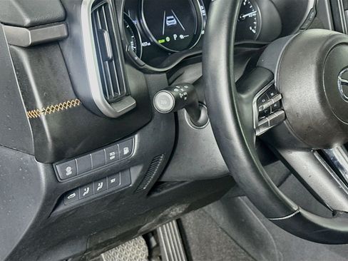 Used 2025 MAZDA CX-50 AWD 2.5 Hybrid w/ Premium Pkg image 17