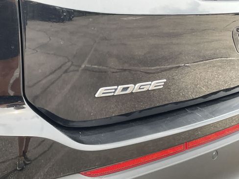 Used 2016 Ford Edge SEL w/ Equipment Group 201A AWD/4WD image 36