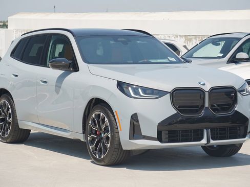 Used 2025 BMW X3 M50 w/ Premium Package image 3