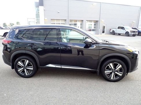 Used 2023 Nissan Rogue SL w/ SL Premium Package image 7