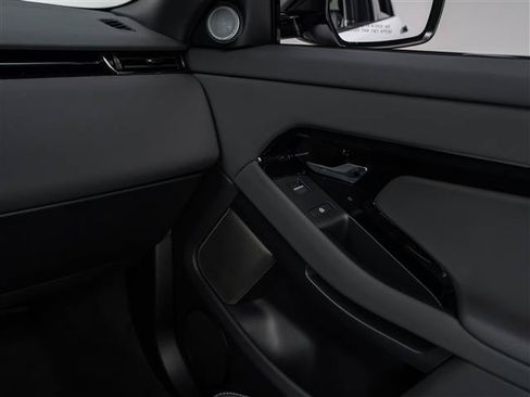 New 2026 Land Rover Range Rover Evoque Hoxton AWD/4WD image 31