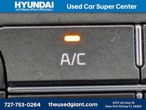 Used 2019 Kia Sorento L FWD image 24