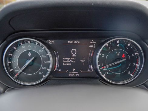 Used 2021 Maserati Levante S image 15