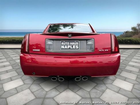 Used 2004 Cadillac XLR image 16