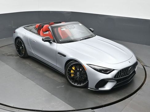 Used 2022 Mercedes-Benz SL 63 AMG 4MATIC w/ AMG Aerodynamic Package image 32