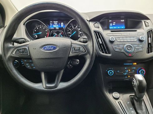 Used 2016 Ford Focus SE FWD image 22