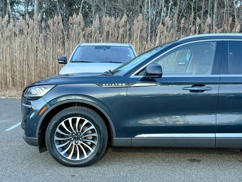 Used 2023 Lincoln Aviator Reserve w/ Equipment Group 201A image 9