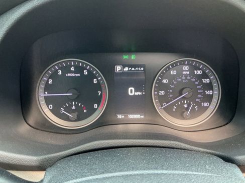 Used 2016 Hyundai Tucson Limited w/ Option Group 03 FWD image 9