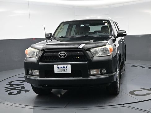 Used 2012 Toyota 4Runner Limited AWD/4WD image 5