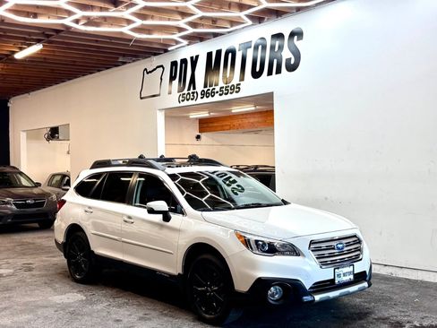 Used 2016 Subaru Outback 2.5i Limited AWD/4WD image 1