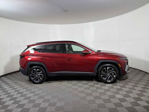 Used 2025 Hyundai Tucson Limited image 7