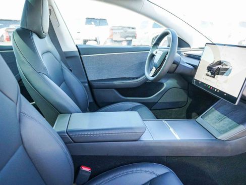 Used 2025 Tesla Model 3 Long Range image 16